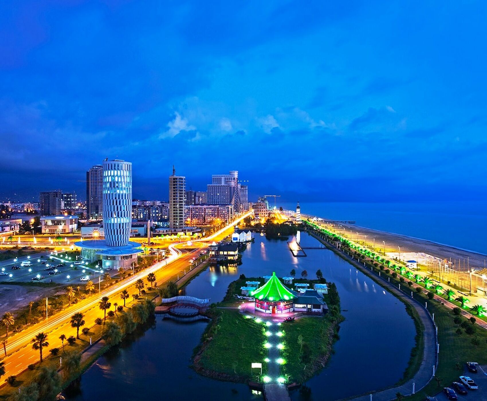 UÇAKLI VAN KARS KARADENİZ BATUM TURU