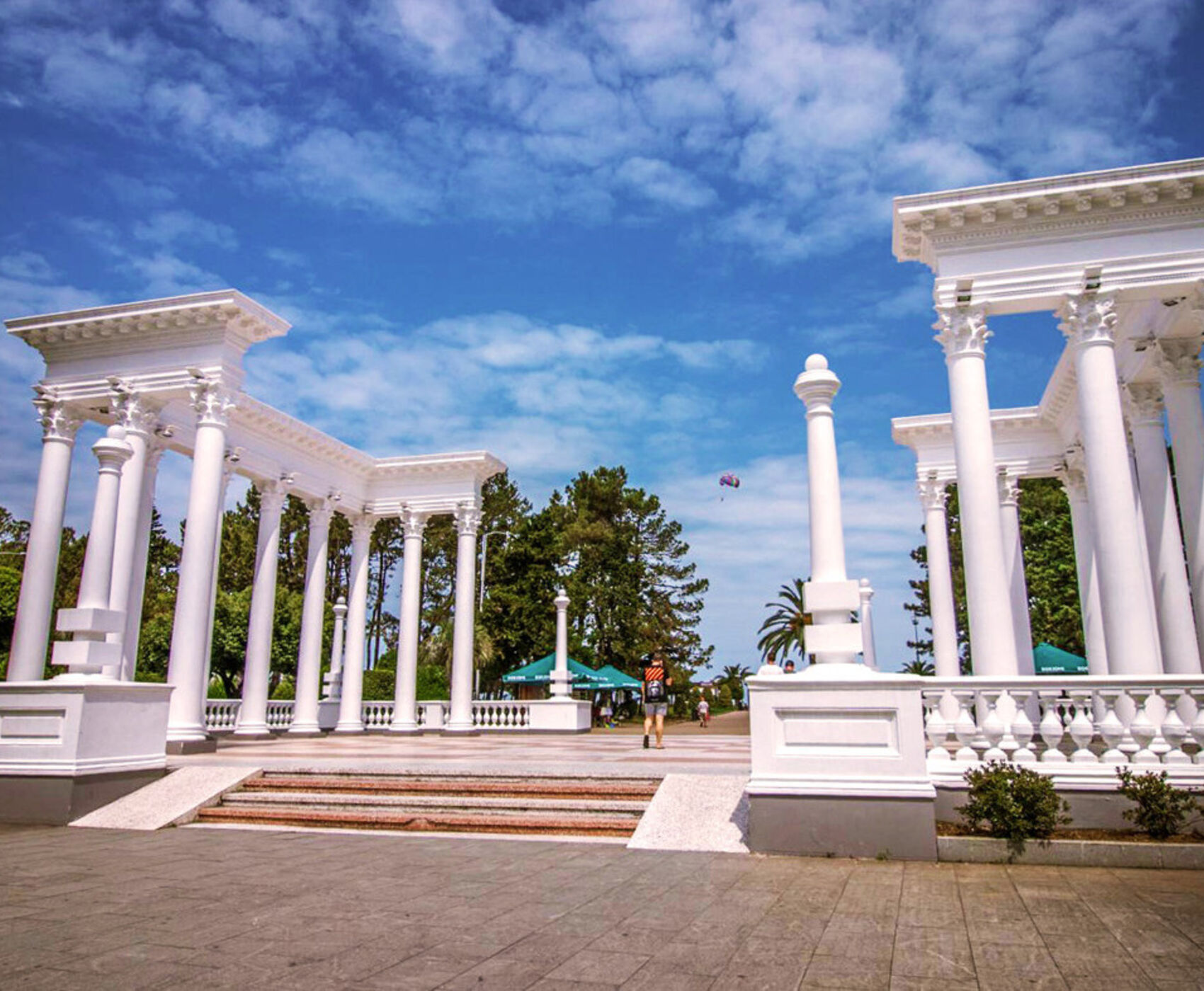 UÇAKLI VAN KARS KARADENİZ BATUM TURU