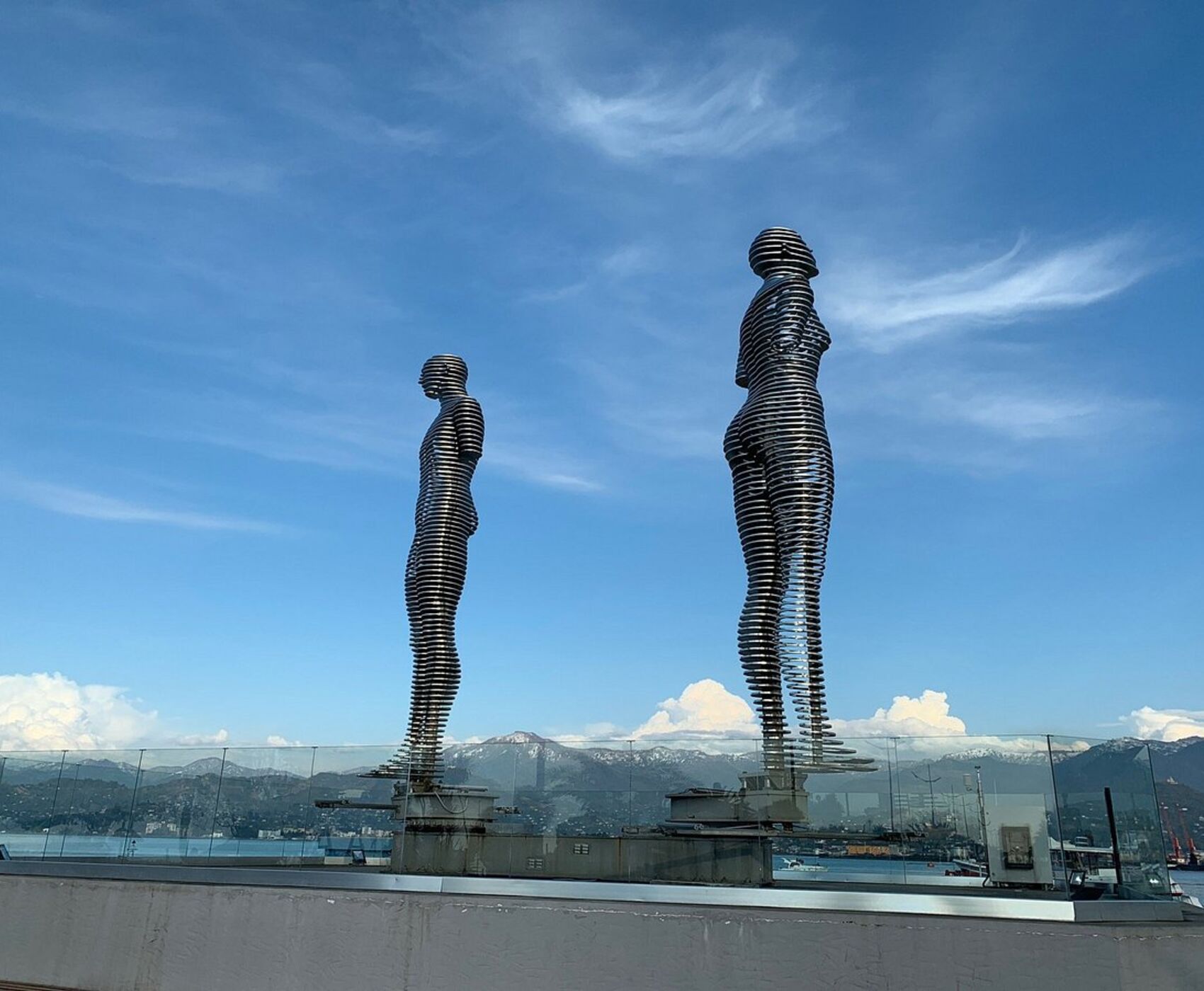 UÇAKLI VAN KARS KARADENİZ BATUM TURU