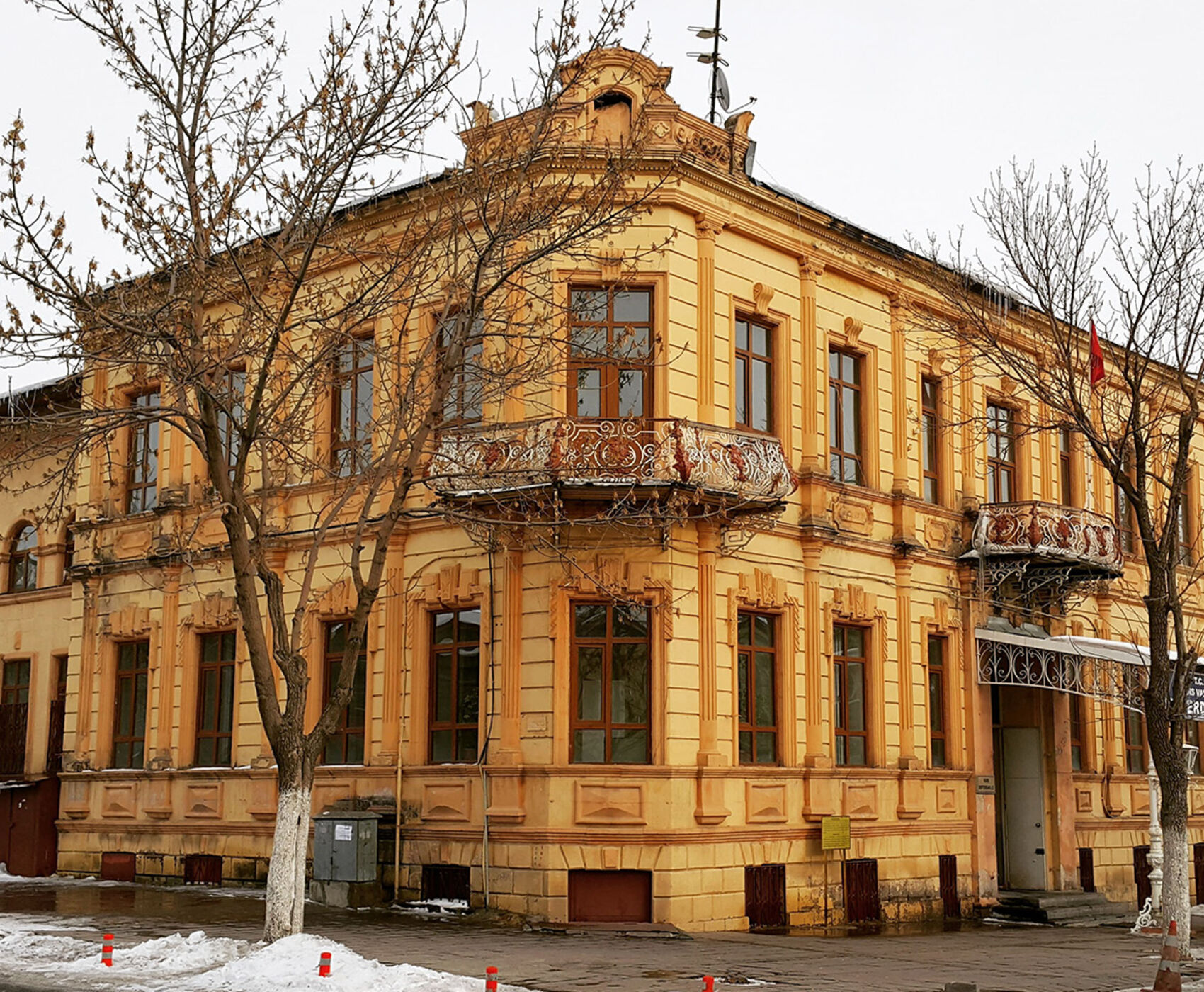 UÇAKLI VAN KARS KARADENİZ BATUM TURU