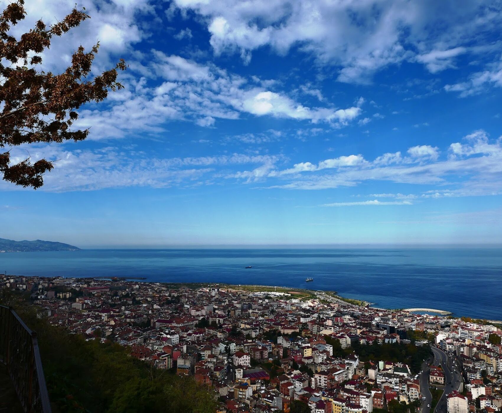 UÇAKLI VAN KARS KARADENİZ BATUM TURU