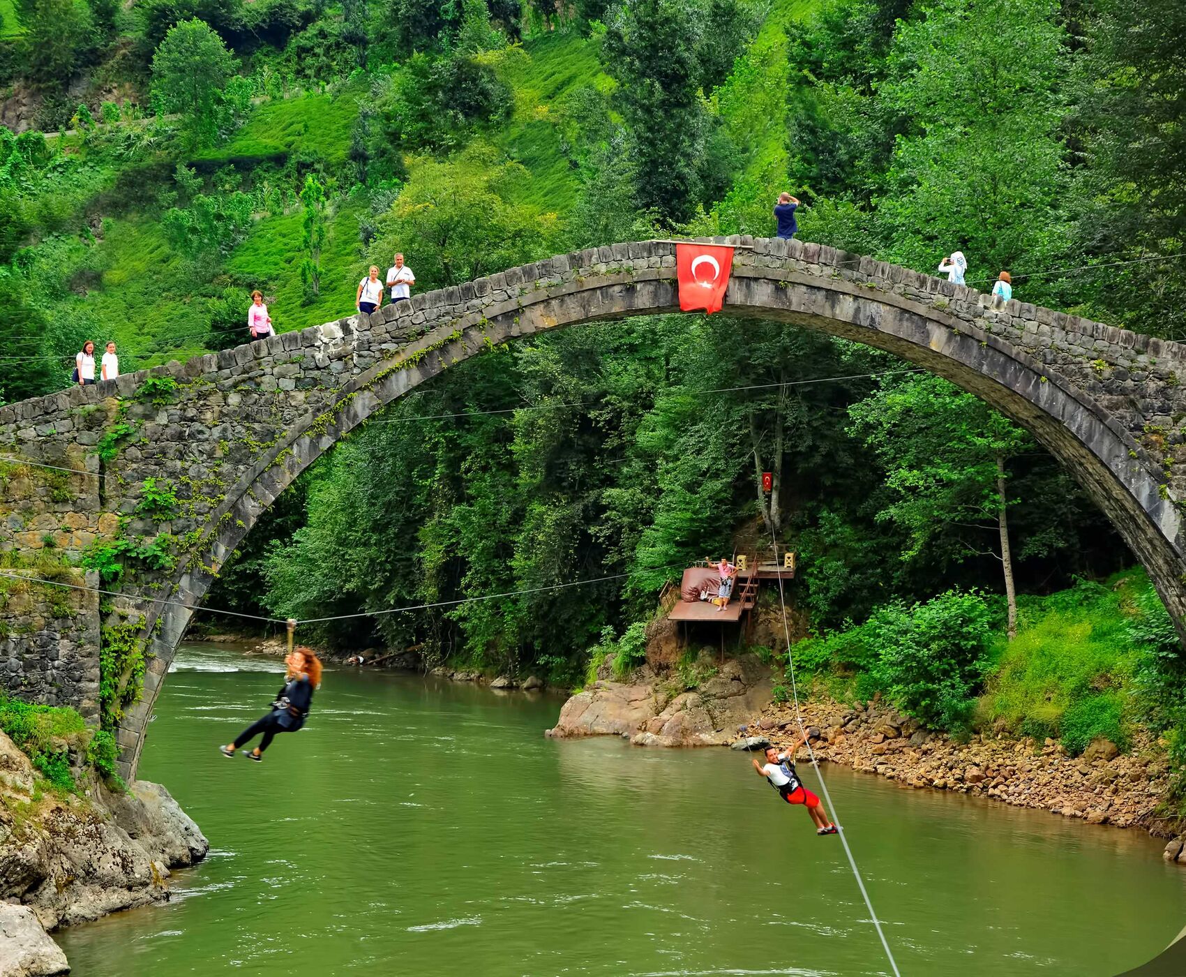 UÇAKLI VAN KARS KARADENİZ BATUM TURU
