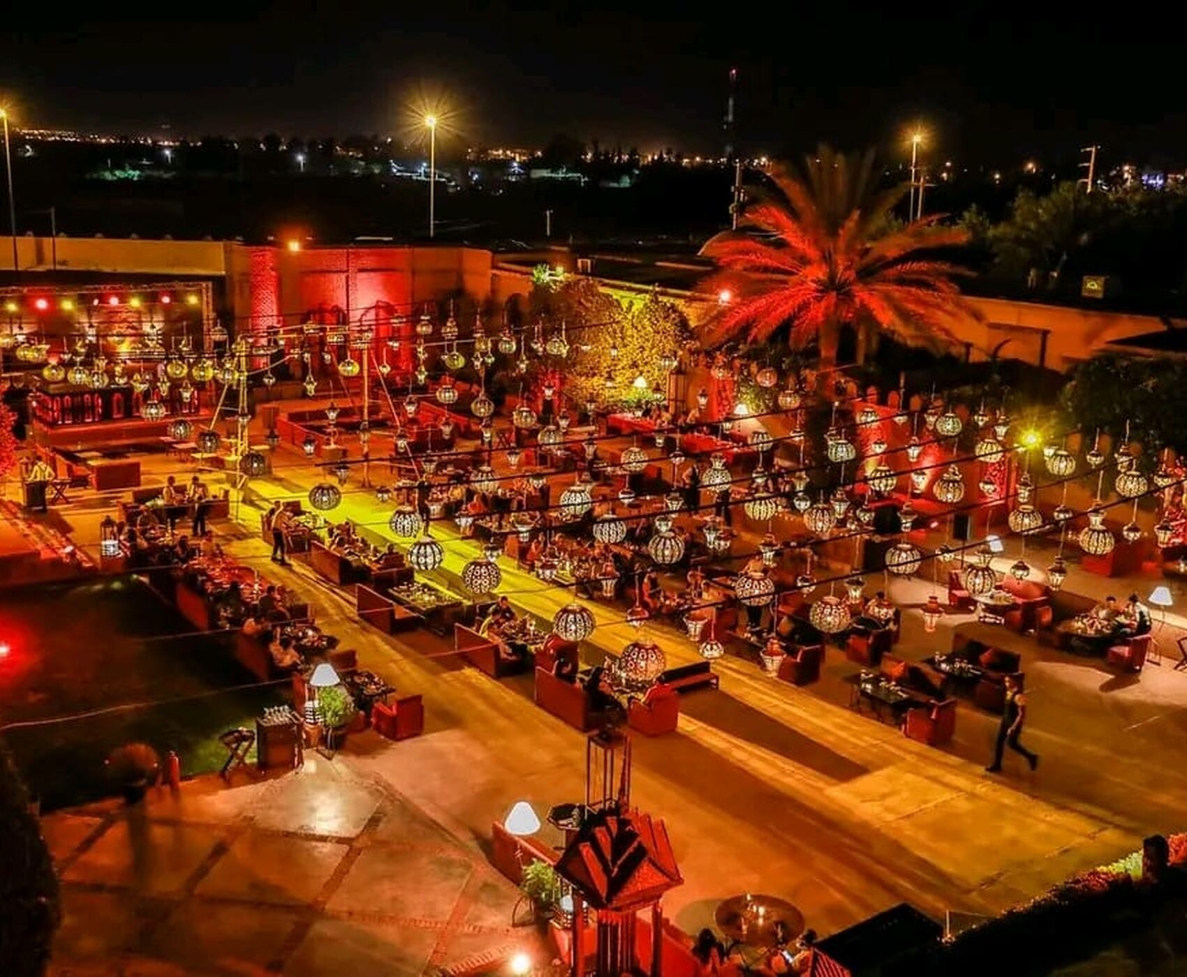 ANTALYA'DAN İSTANBUL AKTARMALI  UÇAKLI BAŞTAN BAŞA FAS TURU