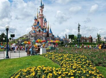 İzmir Çıkışlı Sömestr Tatiline Özel Brüksel - Brügge - Paris & Disneyland Turu