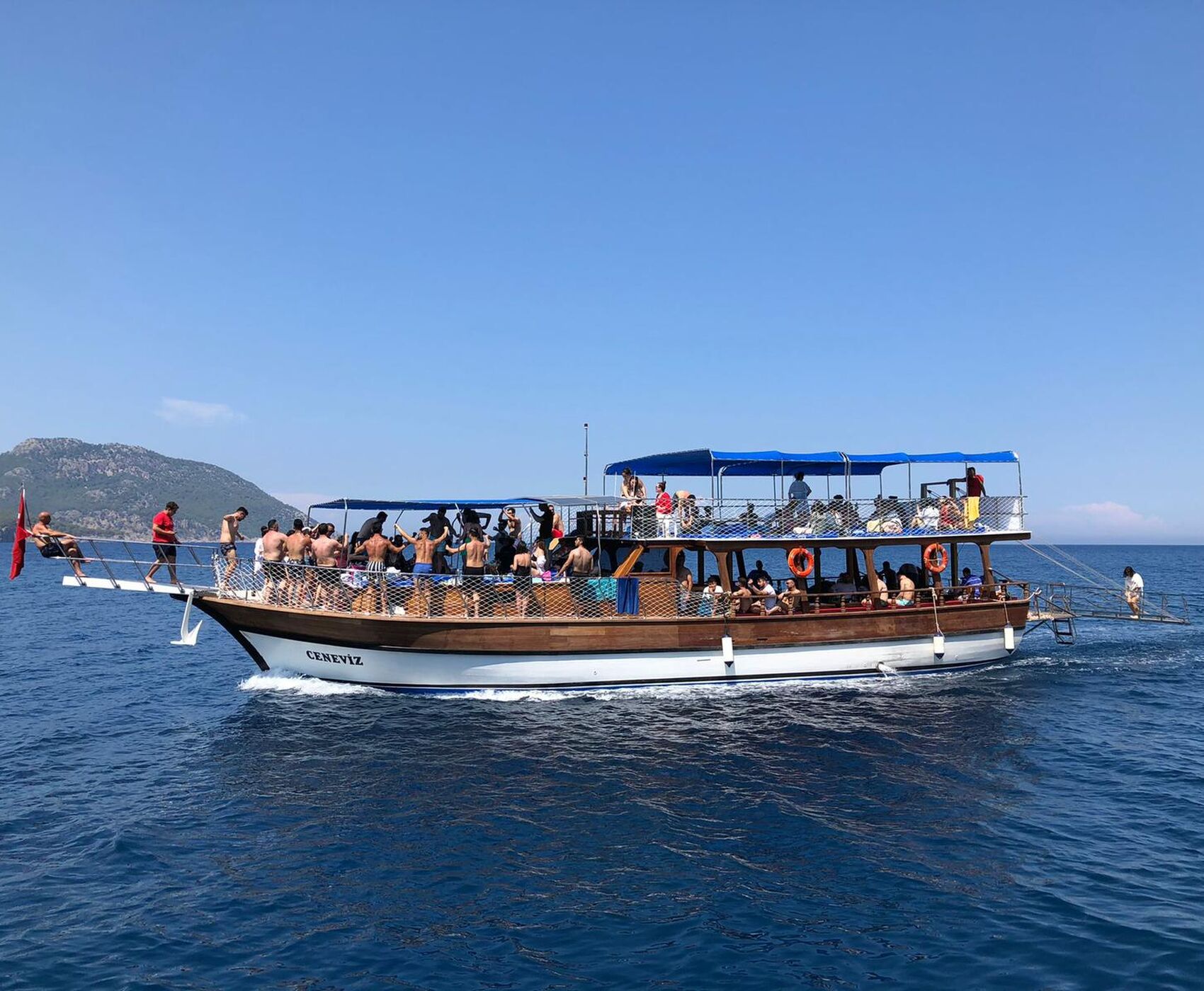 PAPAZ İSKELESİ & KORSAN KOYU & SULUADA YAT TURU