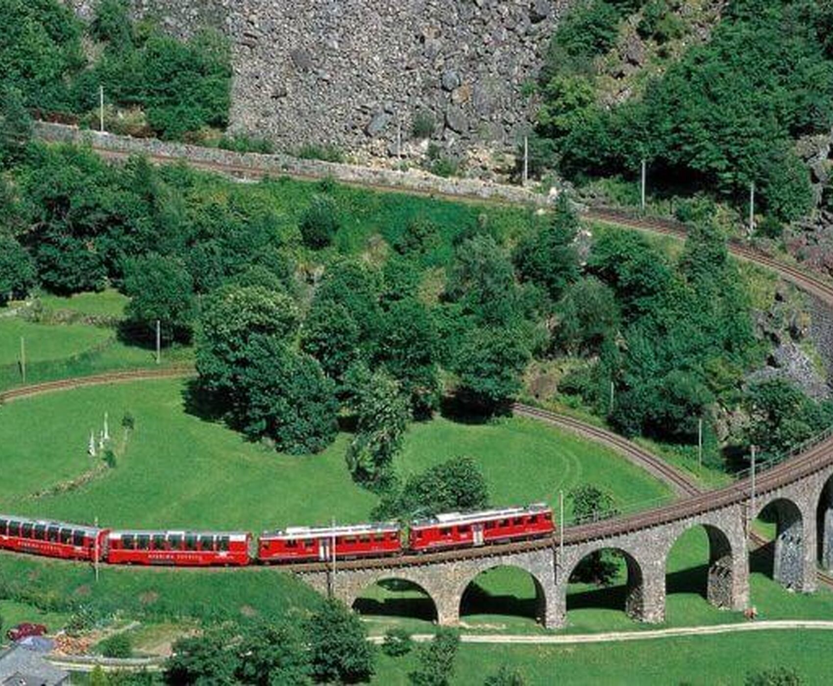 ANTALYA DAN DİREKT UÇAKLI BERNİNA EXPRESS FARKI İLE İSVİÇRE